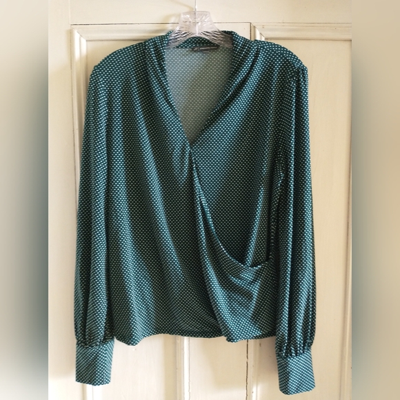 Adrianna Papell Polka Dot Long Sleeve Pullover Blouse Size Medium - Picture 1 of 6